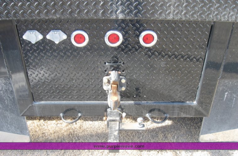 image for item 8060 1999 Freightliner FLD120 semi truck