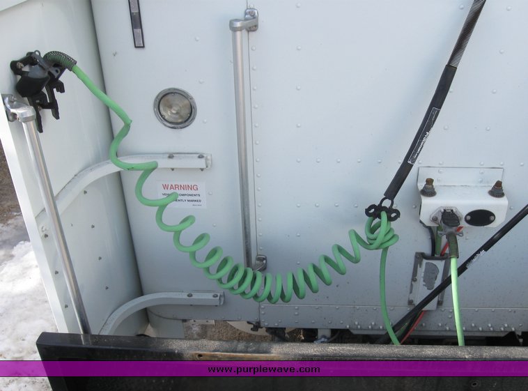 image for item 8060 1999 Freightliner FLD120 semi truck