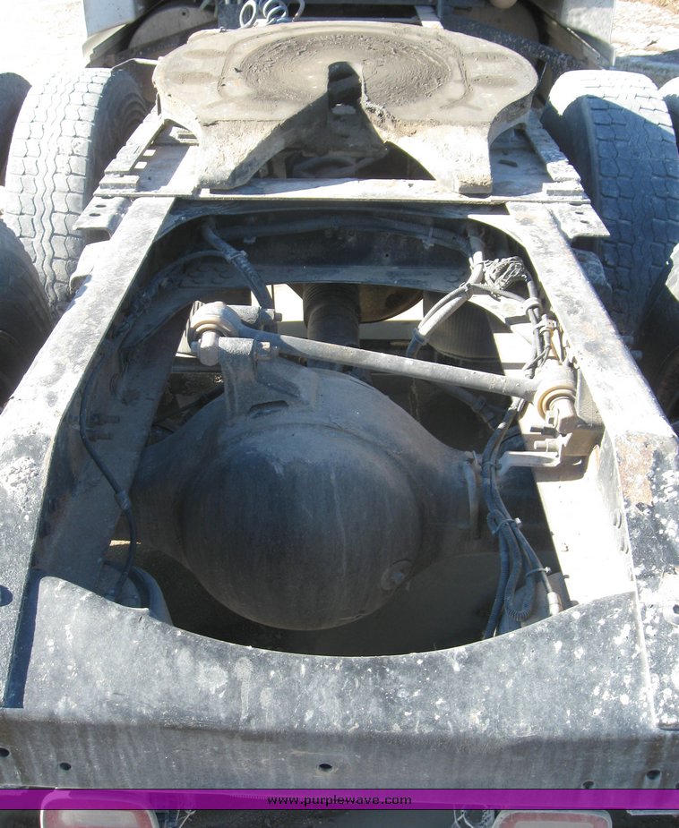 image for item 8073 2000 Volvo Conventional Cab tandem axle semi truck with sleeper