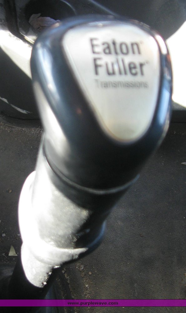 image for item 8073 2000 Volvo Conventional Cab tandem axle semi truck with sleeper