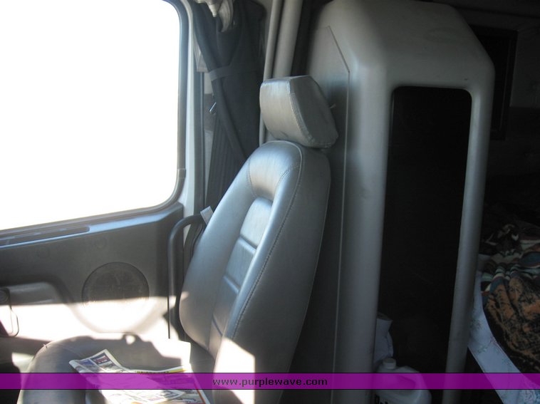 image for item 8073 2000 Volvo Conventional Cab tandem axle semi truck with sleeper