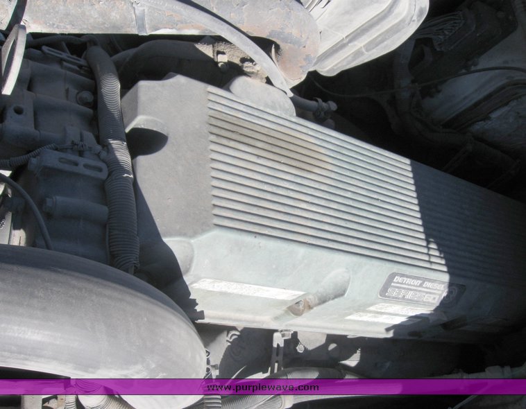 image for item 8073 2000 Volvo Conventional Cab tandem axle semi truck with sleeper