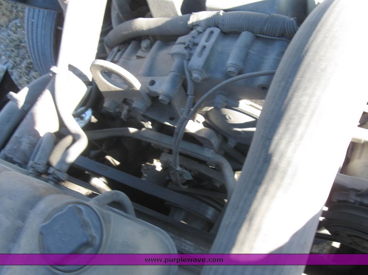 image for item 8073 2000 Volvo Conventional Cab tandem axle semi truck with sleeper