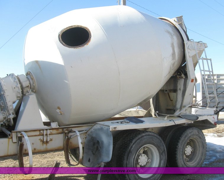 image for item 8074 1978 Ford cement truck