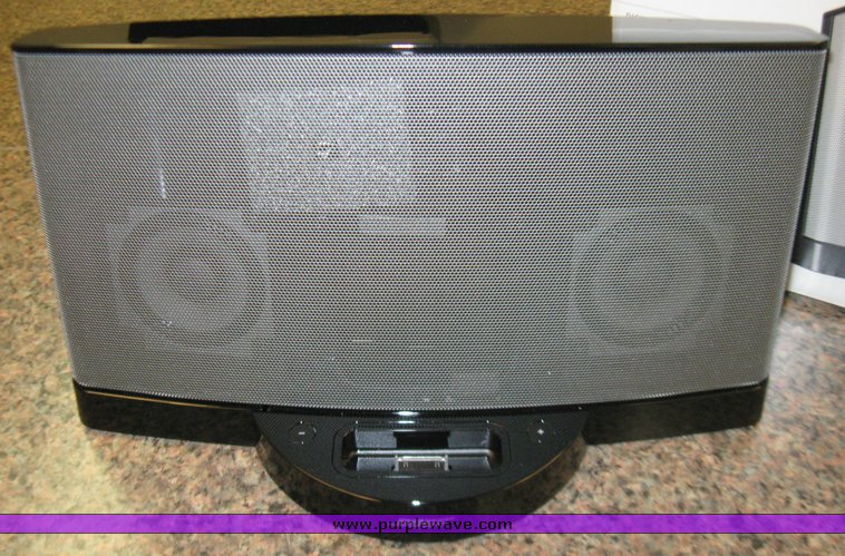 image for item 3034 Bose Sound Dock Series II iPod speaker dock