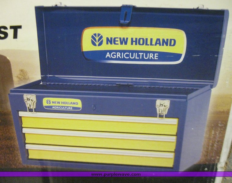 image for item 3044 Ford New Holland three drawer tool chest