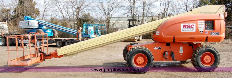 image for item 6037 2000 JLG 600S telescopic boom lift
