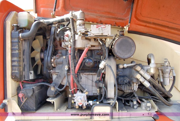 image for item 6037 2000 JLG 600S telescopic boom lift