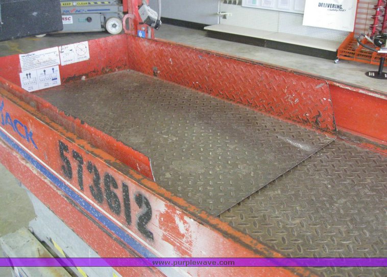 image for item 6844 Skyjack SJIII 3219 scissor lift