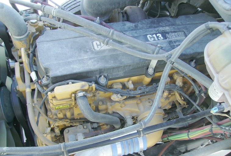 image for item 6846 2006 Freightliner Columbia semi truck