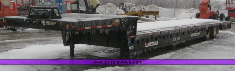 image for item 6847 2004 Trail King TK70HT 48' hydratail trailer