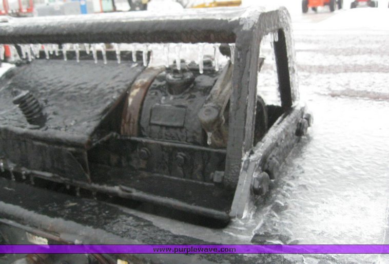 image for item 6847 2004 Trail King TK70HT 48' hydratail trailer