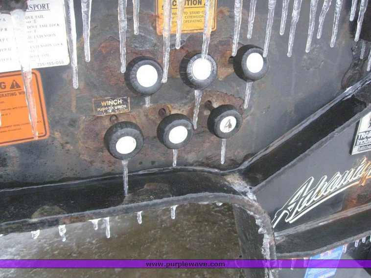 image for item 6847 2004 Trail King TK70HT 48' hydratail trailer