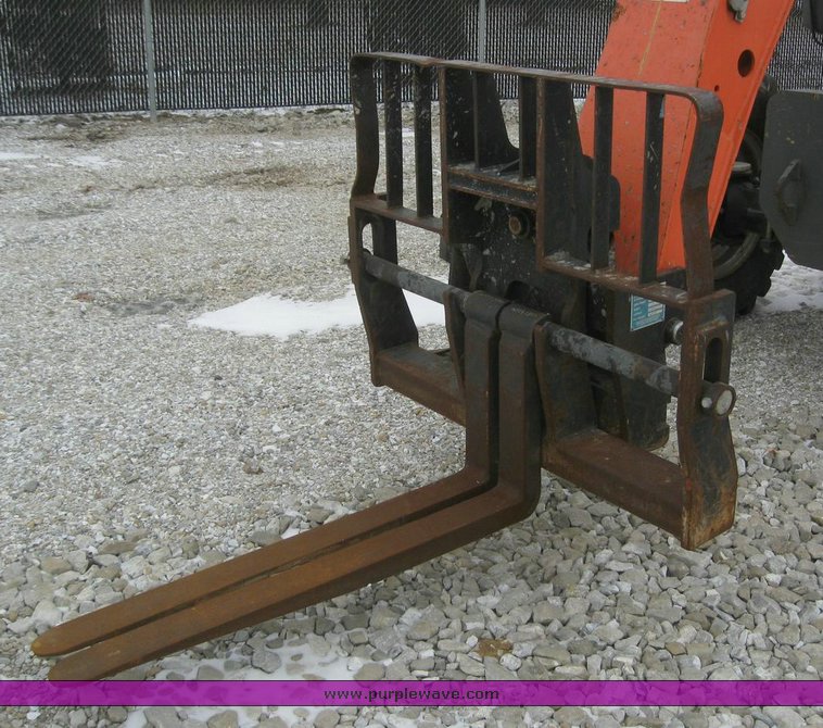 image for item 7680 2004 JLG G9-43A telehandler