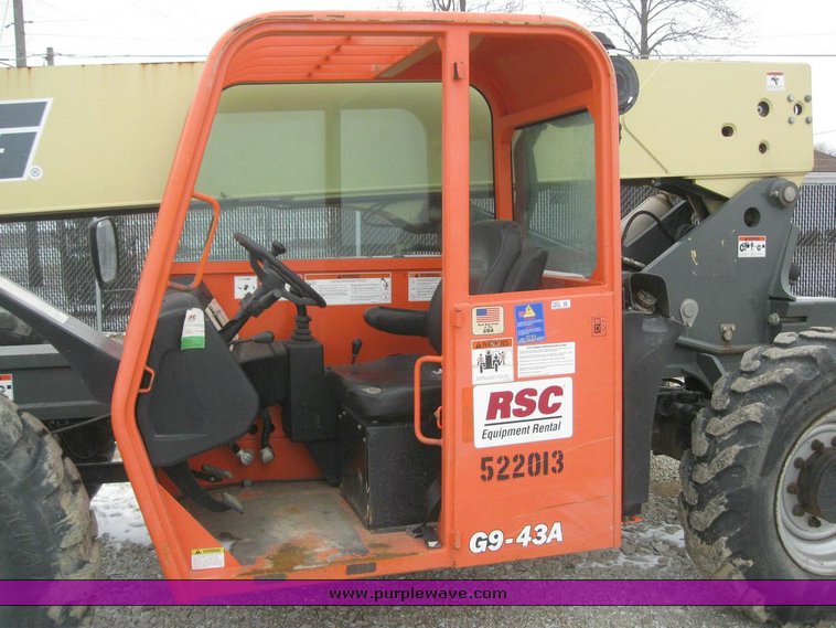 image for item 7680 2004 JLG G9-43A telehandler