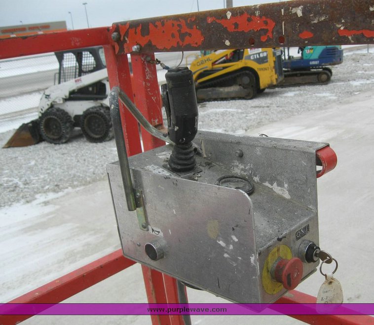 image for item 7681 Skyjack SJIII-3219 scissor lift