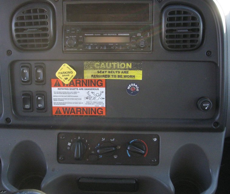 image for item 7693 2006 Freightliner M2 106 roll back truck