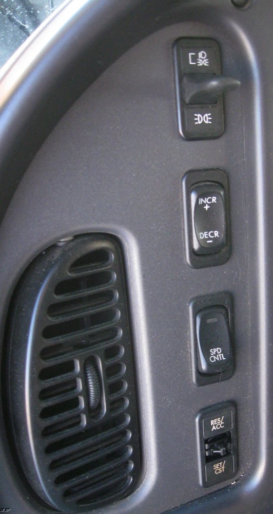 image for item 7693 2006 Freightliner M2 106 roll back truck