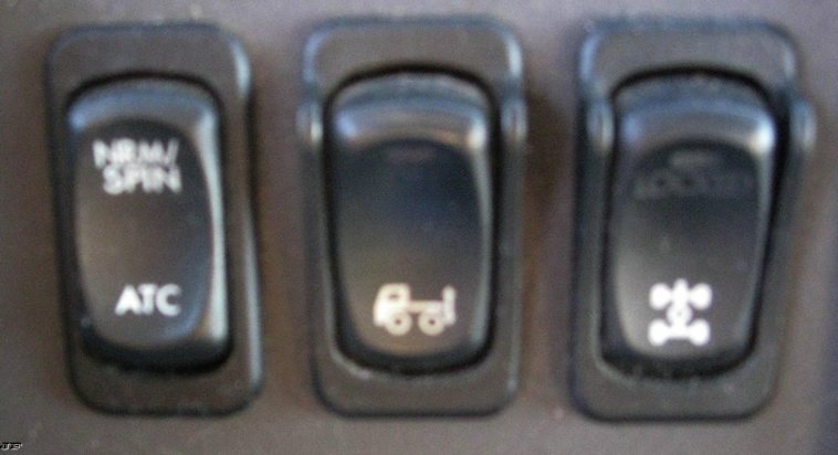 image for item 7693 2006 Freightliner M2 106 roll back truck