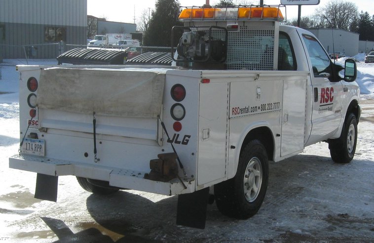 image for item 7694 2003 Ford F-250 service truck