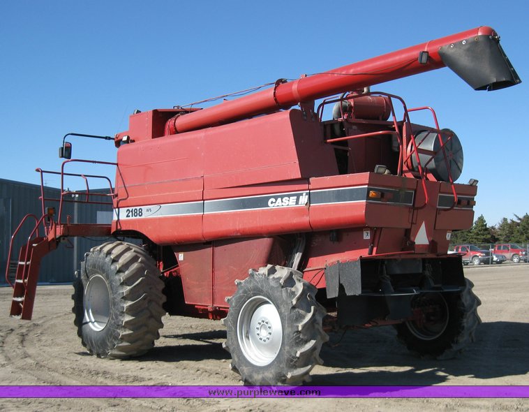 image for item 2100 1997 Case IH 2188 AFS combine