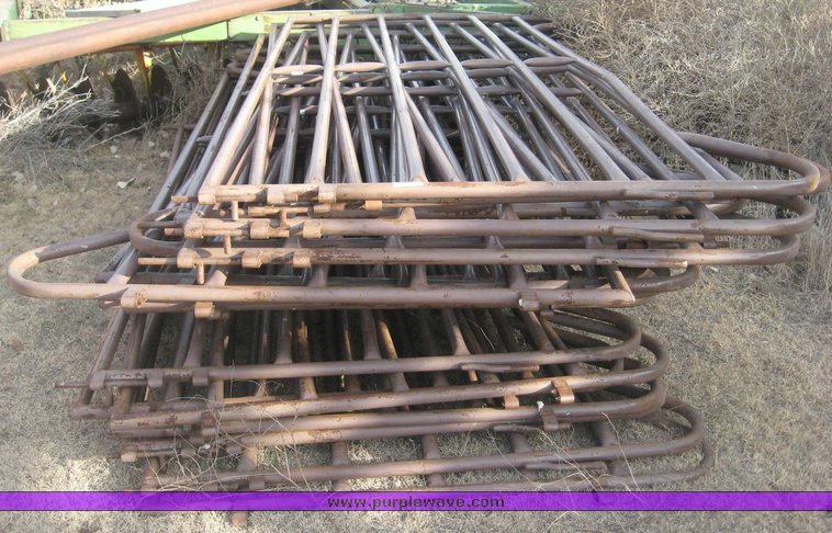 image for item 3868 (24) Blattner 10' portable corral panels