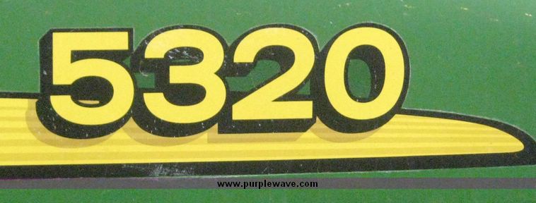 image for item 3873 2004 John Deere 5320 tractor