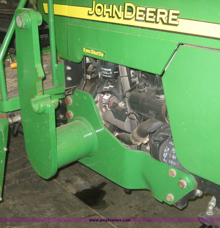 image for item 3873 2004 John Deere 5320 tractor