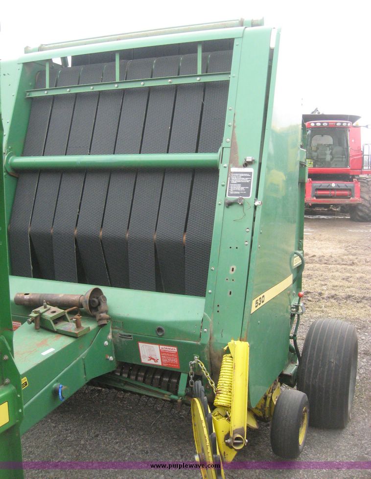 image for item 3874 John Deere 530 round baler