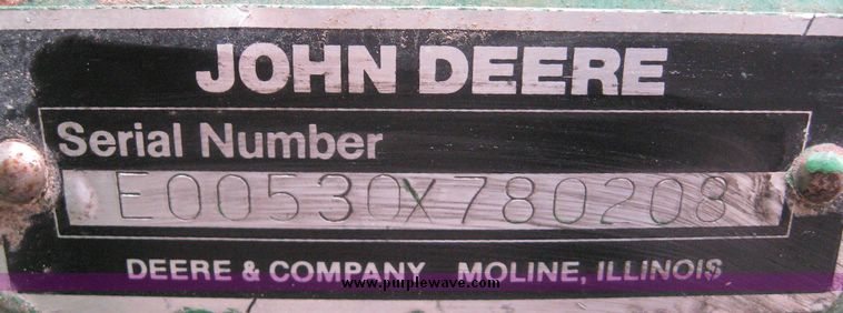 image for item 3874 John Deere 530 round baler