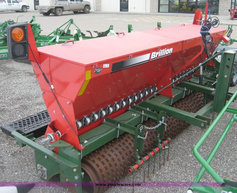 image for item 3875 Brillion Turfmaker SL210 seeder