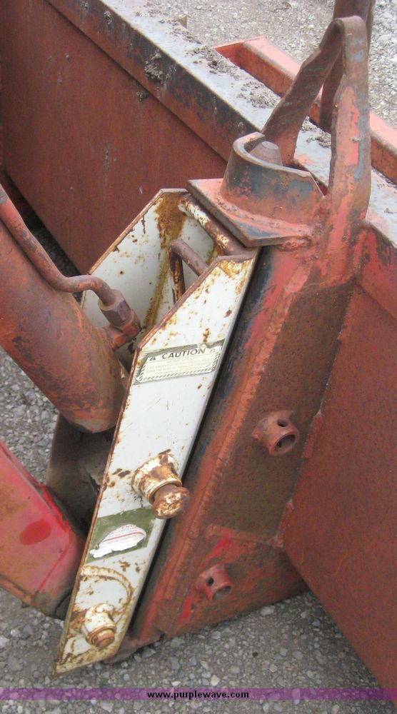 image for item 3876 Ford 7700 tractor with Westenodrf loader