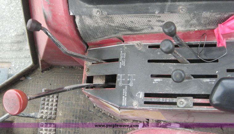 image for item 3877 1981 White 2-155 tractor