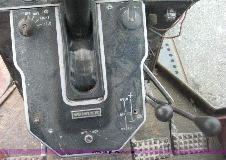 image for item 3877 1981 White 2-155 tractor