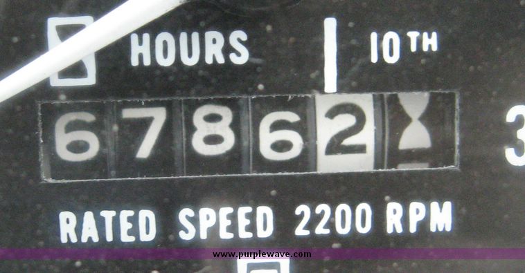 image for item 3877 1981 White 2-155 tractor