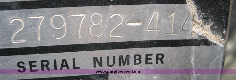 image for item 3877 1981 White 2-155 tractor