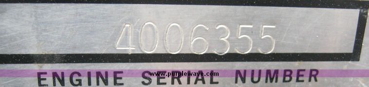 image for item 3877 1981 White 2-155 tractor