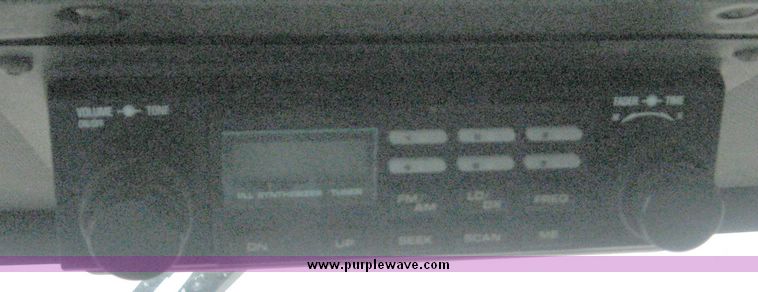 image for item 3878 1980 John Deere 7720 combine