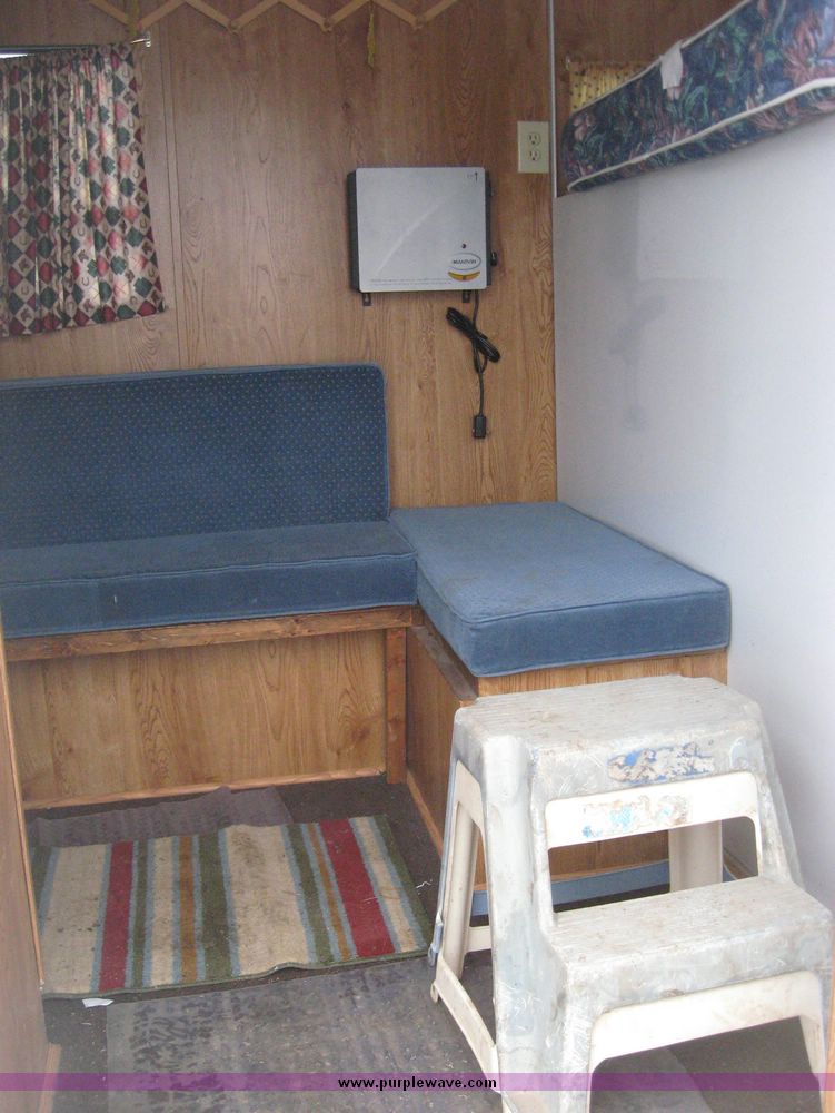 image for item 3880 1997 D&D three horse slant with living quaters