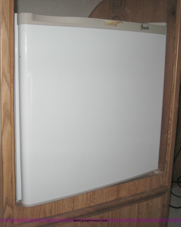 image for item 3880 1997 D&D three horse slant with living quaters