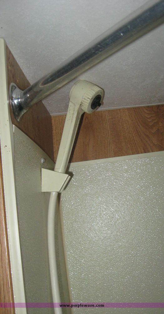 image for item 3880 1997 D&D three horse slant with living quaters