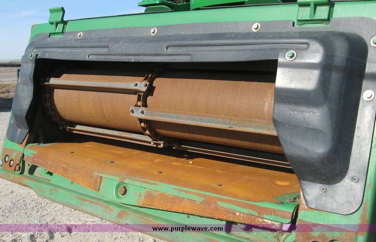 image for item 3901 2007 John Deere 9760STS combine