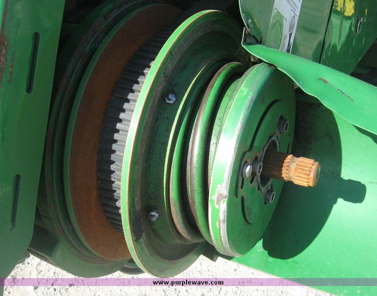 image for item 3901 2007 John Deere 9760STS combine