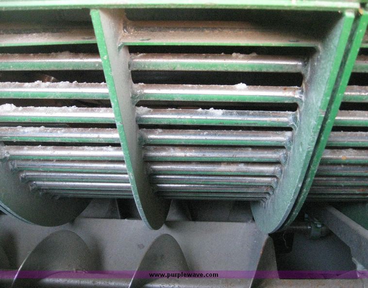 image for item 3901 2007 John Deere 9760STS combine