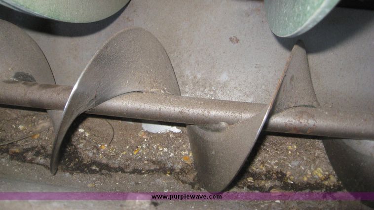 image for item 3901 2007 John Deere 9760STS combine