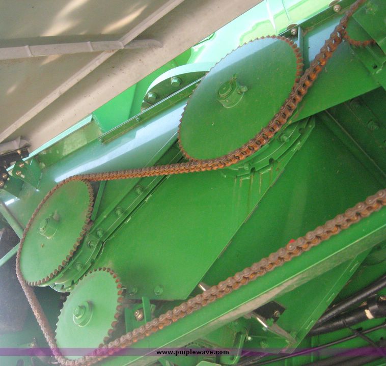 image for item 3901 2007 John Deere 9760STS combine