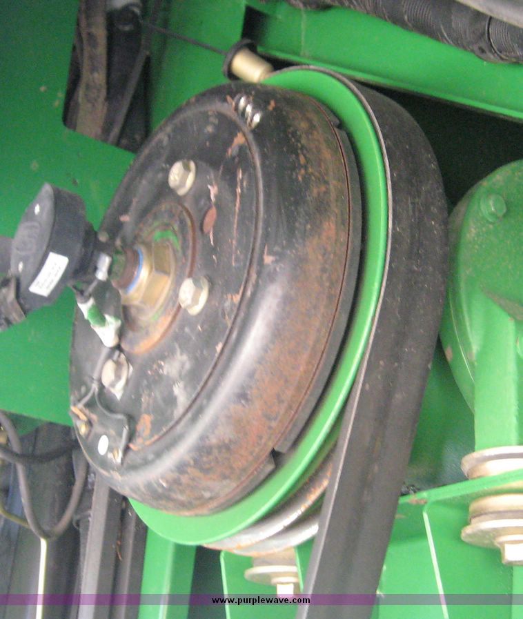 image for item 3902 2007 John Deere 9660STS combine