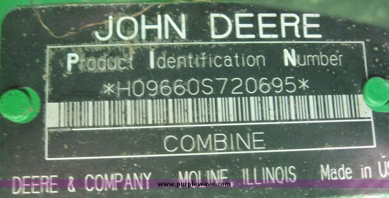 image for item 3902 2007 John Deere 9660STS combine