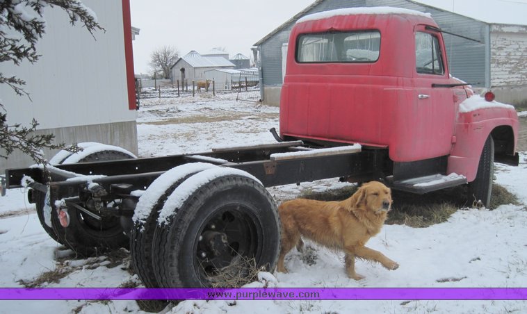 image for item 4469 1955 International R-162