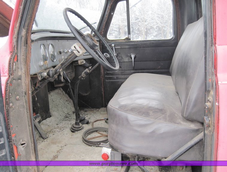 image for item 4469 1955 International R-162